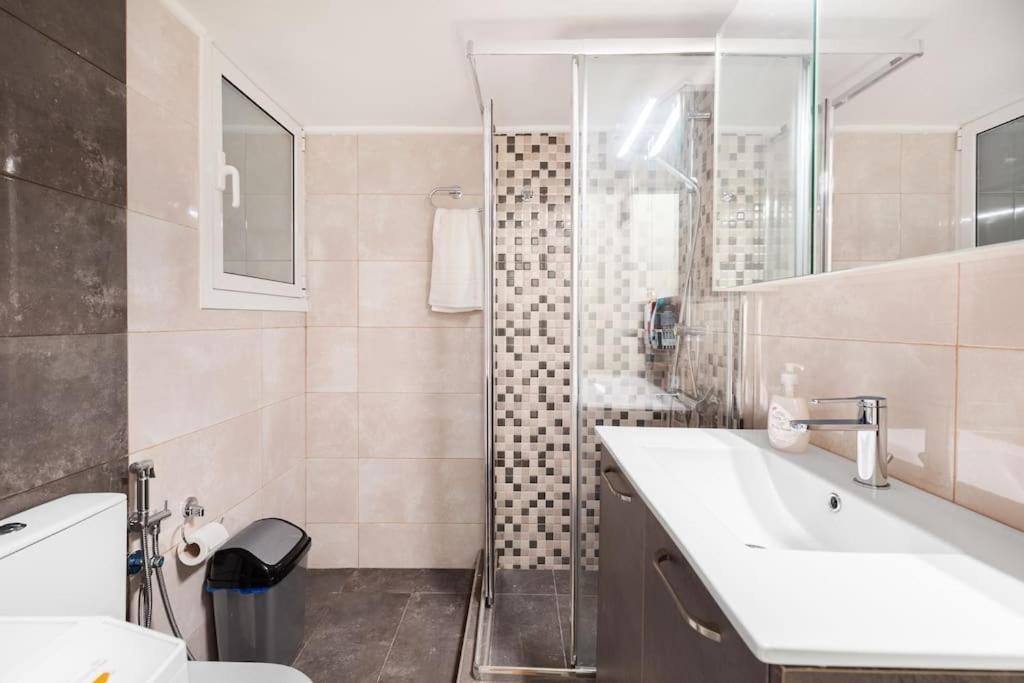 Comfy Flat Near Edem Beach By Atheniankeys Eksteriør bilde